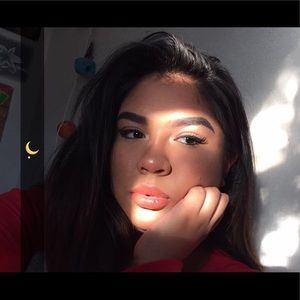 Meet your Posher, Leslieleslie